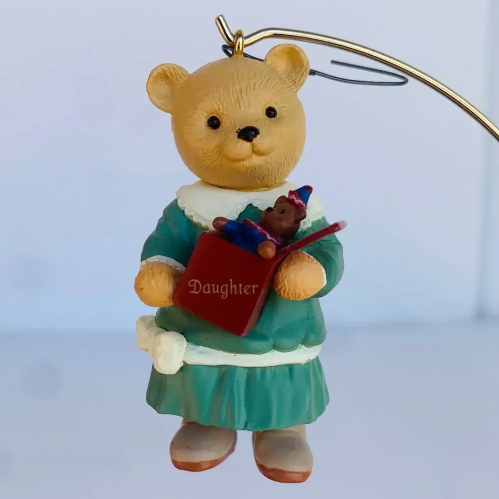 1996 Hallmark Bear 